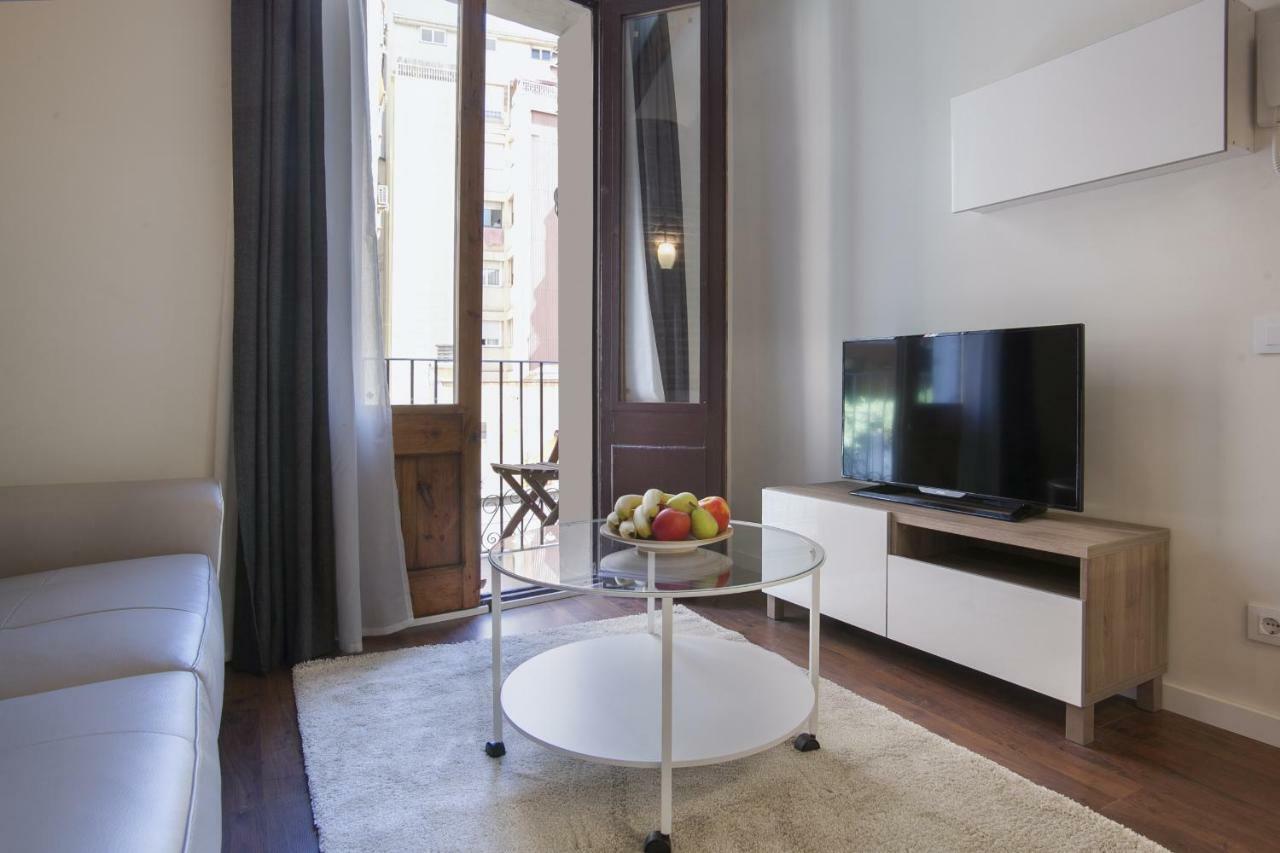 Tendency Apartments - Sagrada Familia Barcelona Exterior photo